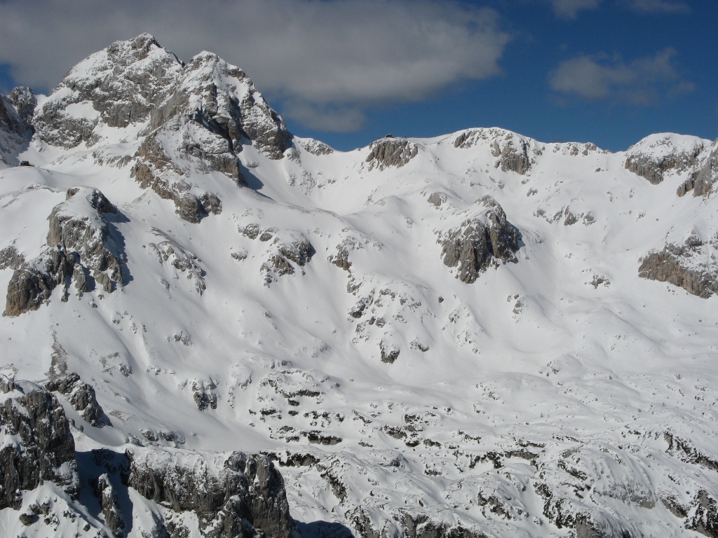 Kredarica in Planika – klasična turnosmučarska cilja nad Krmo.
